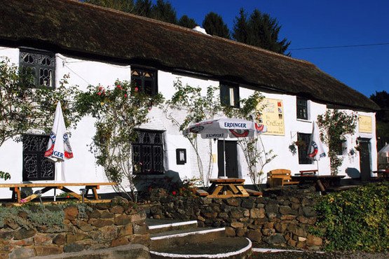 Η πιο παλιά παμπ της Βρετανίας είναι 1.000 ετών και βγαίνει στο σφυρί [εικόνες]  | iefimerida.gr 1