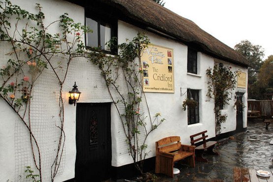 Η πιο παλιά παμπ της Βρετανίας είναι 1.000 ετών και βγαίνει στο σφυρί [εικόνες]  | iefimerida.gr 2