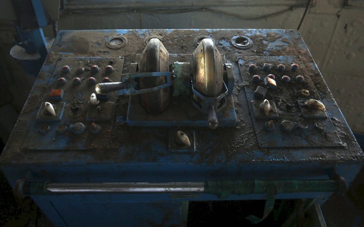 Αποτυπώματα χεριών, λάσπη και συντρίμμια – Εικόνες φρίκης από το εσωτερικό του μοιραίου πλοίου στην Κίνα [εικόνες]  | iefimerida.gr 4