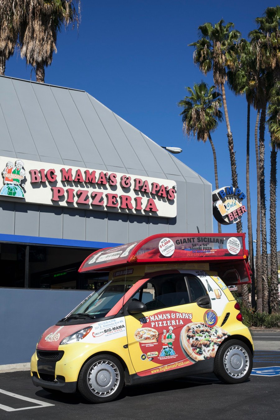 Η μεγαλύτερη πίτσα σε σχήμα καρδιάς στον κόσμο για ερωτευμένους και μη [εικόνες] | iefimerida.gr 7