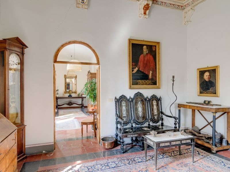 Η μεσαιωνική γοητεία - Στο σφυρί πολυτελής πύργος του 12ου αι. με 115 δωμάτια και 100 μπάνια [εικόνες] | iefimerida.gr 4