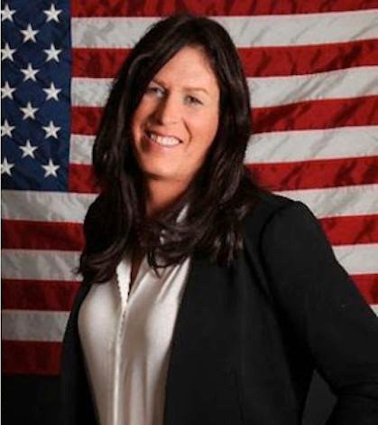 O τρανσέξουαλ ΟΫΚΑΣ που έκρυβε μέσα του μια Αμαζόνα [εικόνες]  | iefimerida.gr 1