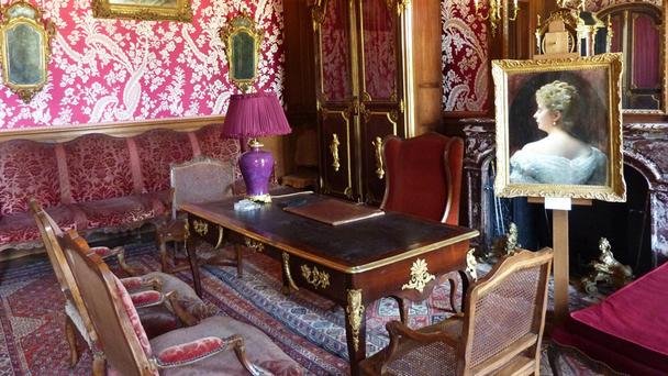 Μικρές Βερσαλίες: Το βασιλικό «κόσμημα» που έχει ανοίξει τις πόρτες του στους κοινούς «θνητούς» [εικόνες] | iefimerida.gr 7