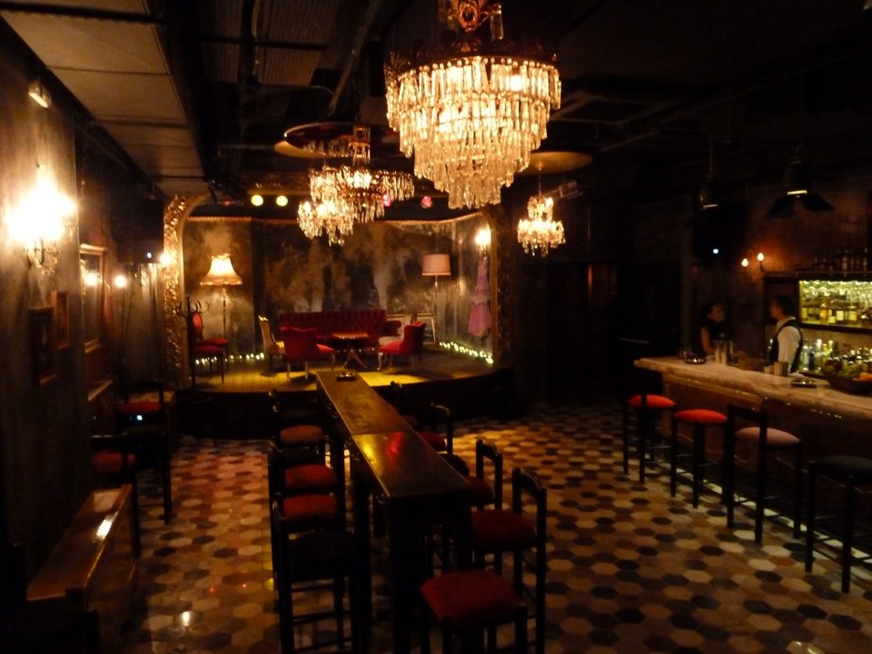 Οι δημοφιλείς ρετρο-ποπ Carte Postale από την Πάτρα, αύριο παίζουν στο Faust [εικόνες & βίντεο] | iefimerida.gr 5