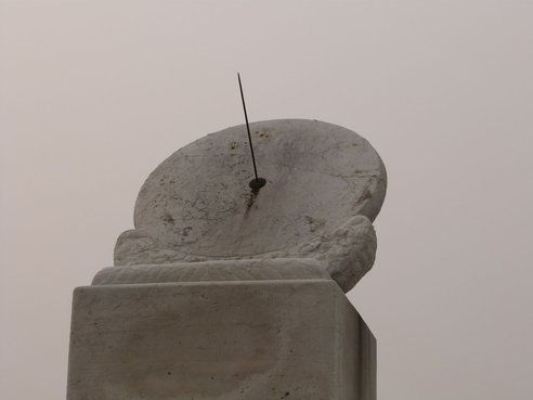 Το νέφος έκρυψε τον Ηλιο στο Πεκίνο: Η ατμοσφαιρική μόλυνση ξεπέρασε κάθε προηγούμενο [εικόνες] | iefimerida.gr 1