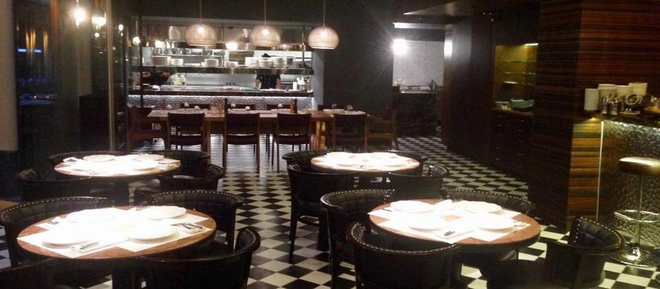 Αποκλειστικό: Ο Valentino «ψηφίζει» Αθήνα - Ηρθε για να δείξει ότι είναι ασφαλής και όμορφος προορισμός [εικόνες] | iefimerida.gr 10