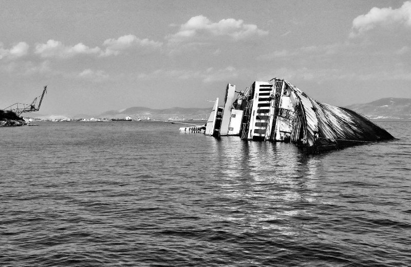  Αναζητώντας τον θάνατο, στο Booze Cooperativa – Εκθεση φωτογραφίας και αρθρογραφίας [εικόνες]  | iefimerida.gr 3