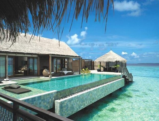 Η Sun έψαξε τις συγκλονιστικότερες πισίνες του κόσμου και βρήκε τρεις σε Σαντορίνη και Ελούντα [εικόνες] | iefimerida.gr 2