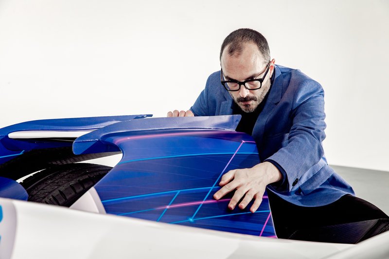 Επίσημη παρουσίαση του BMW iFE.18 και της ομάδας BMW i Andretti Motorsport στο Μόναχο [εικόνες] | iefimerida.gr 4