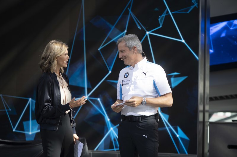 Επίσημη παρουσίαση του BMW iFE.18 και της ομάδας BMW i Andretti Motorsport στο Μόναχο [εικόνες] | iefimerida.gr 2