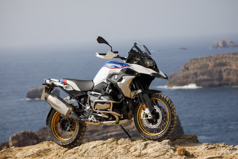 Οι νέες BMW R 1250 GS και BMW R 1250 RT [εικόνες] | iefimerida.gr 3