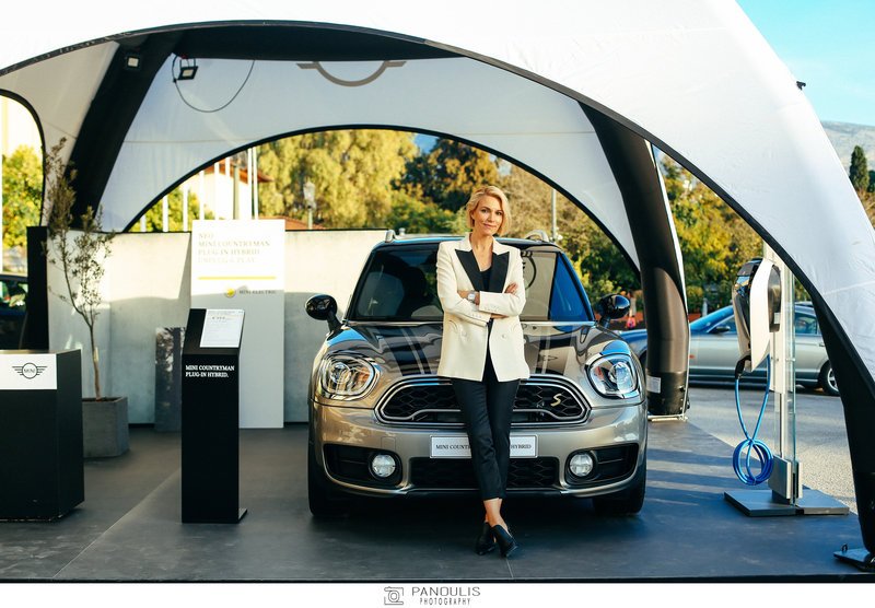 Η ΜΙΝΙ στην Εβδομάδα Μόδας «Athens Xclusive Designers Week» [εικόνες] | iefimerida.gr 1