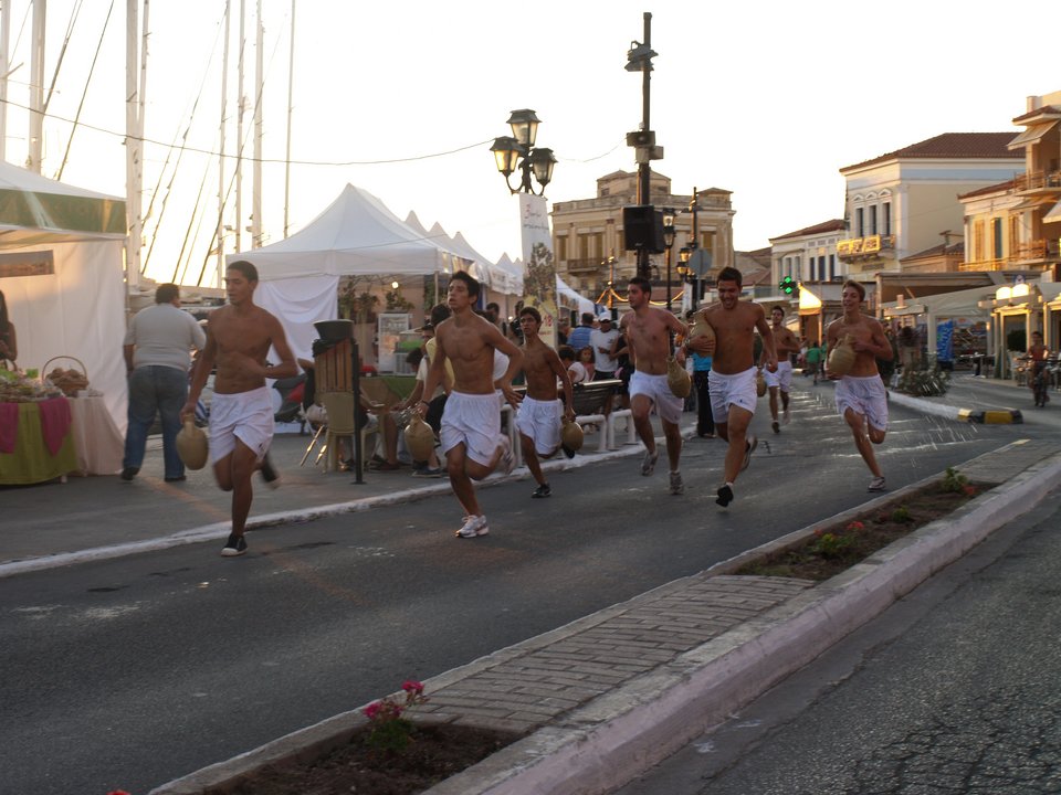 Γιορτή φιστικιού στην Αίγινα - Τέχνη, πολιτισμός και γεύσεις σε ένα νησί [εικόνες] | iefimerida.gr 6