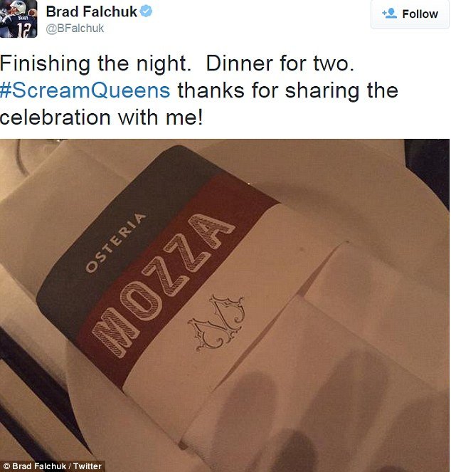 Η Γκουίνεθ Πάλτροου «συστήνει» το νέο αγαπημένο της με μια τρυφερή selfie [εικόνες]  | iefimerida.gr 1