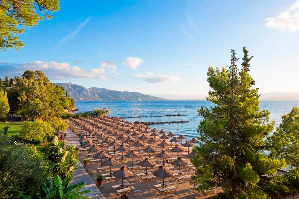 Αυτές είναι οι 395 ελληνικές παραλίες που βραβεύτηκαν με τη «Γαλάζια Σημαία» [εικόνες & λίστα] | iefimerida.gr 3