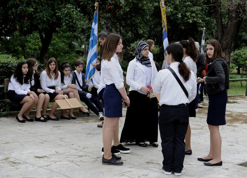 Η μαθητική παρέλαση της Αθήνας σε 15 καρέ [εικόνες] | iefimerida.gr 14