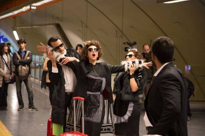 Αργεντινή: O διευθυντής ορχήστρας που παρουσιάζει όπερα σε Μετρό και ψυχιατρεία [εικόνες] | iefimerida.gr 0