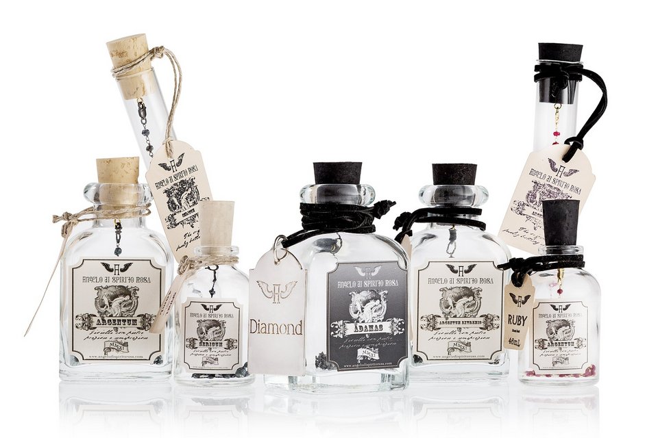 Angelo di Spirito Rosa: Η ελληνική επιχείρηση που ξεπέρασε τους παγκόσμιους τιτάνες της μόδας | iefimerida.gr 0