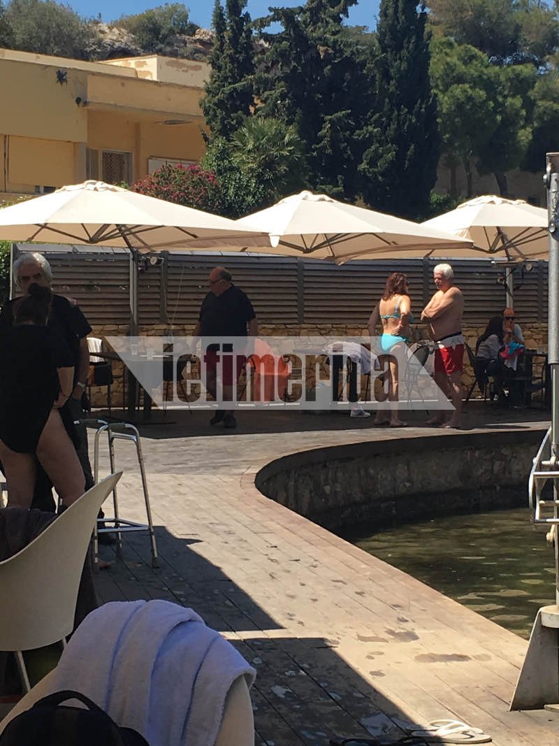 Με κόκκινο σορτσάκι και αθλητικά ο Πάγκαλος στη λίμνη Βουλιαγμένης [εικόνες] | iefimerida.gr 0