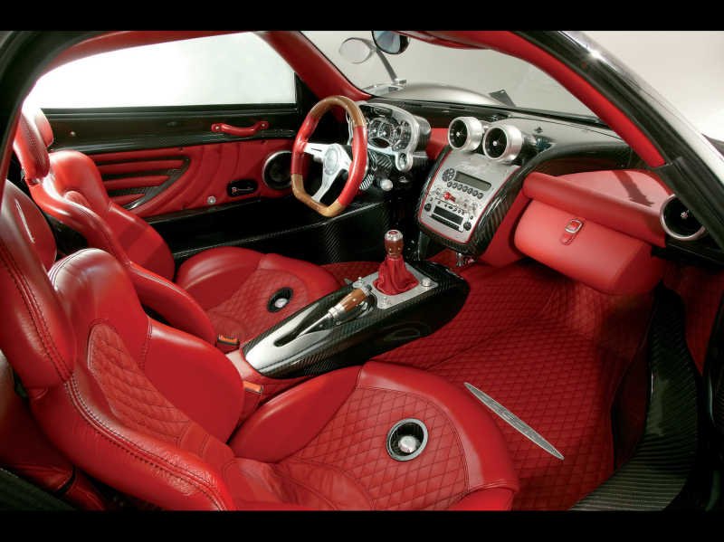 Pagani Zonda Revolucion: 800 ίπποι προς 2,2 εκατομμύρια ευρώ. Συν τους φόρους | iefimerida.gr 4