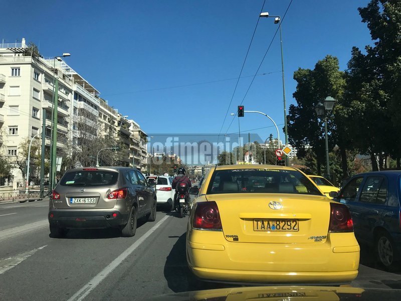 Μεγάλη πυρκαγιά σε αποθήκη χαρτικών στην Παιανία -Οι καπνοί φαίνονται από την Αθήνα [εικόνες & βίντεο] | iefimerida.gr 7