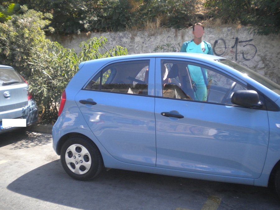 Χανιά: Κλείδωσαν το παιδί τους στο αμάξι μέσα στο λιοπύρι και έφυγαν [εικόνες] | iefimerida.gr 1