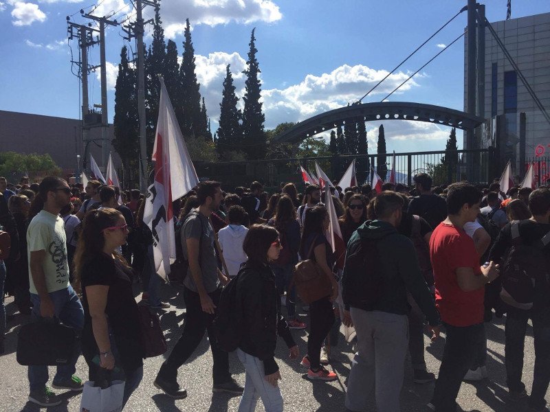 Διαμαρτυρία φοιτητών έξω από το υπουργείο Παιδείας: Ζητούν δωρεάν συγγράμματα [εικόνες] | iefimerida.gr 2