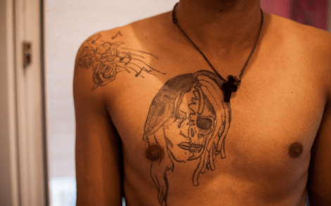 Τόνι: Το παιδί των φαναριών από την Κορυτσά που το πούλησαν οι γονείς του, ζει σήμερα στη Θεσσαλονίκη [εικόνες] | iefimerida.gr 1