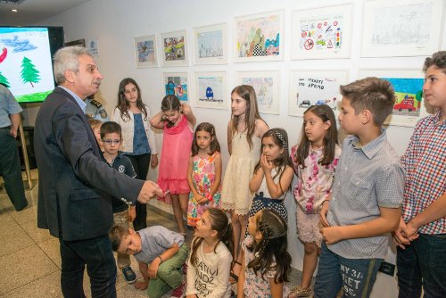 H EΛ.ΑΣ. βράβευσε μικρούς ζωγράφους -Πρώτευσαν σε διαγωνισμό για την οδική βοήθεια [εικόνες] | iefimerida.gr 3