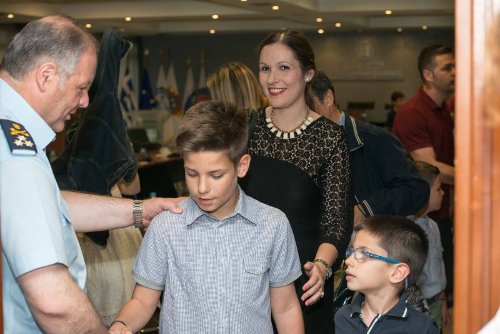 H EΛ.ΑΣ. βράβευσε μικρούς ζωγράφους -Πρώτευσαν σε διαγωνισμό για την οδική βοήθεια [εικόνες] | iefimerida.gr 7