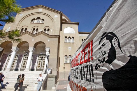 Παιδικά γέλια και πάλι στον Αγιο Παντελεήμονα: Ανοιξε η παιδική χαρά που είχε βάλει λουκέτο ο Δήμος [εικόνες] | iefimerida.gr 4