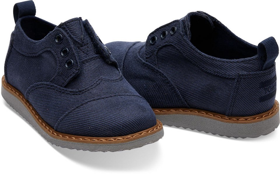 Γούνινα, μάλλινα, δερμάτινα -Τα TOMS «φόρεσαν» τα χειμωνιάτικά τους [εικόνες] | iefimerida.gr 30