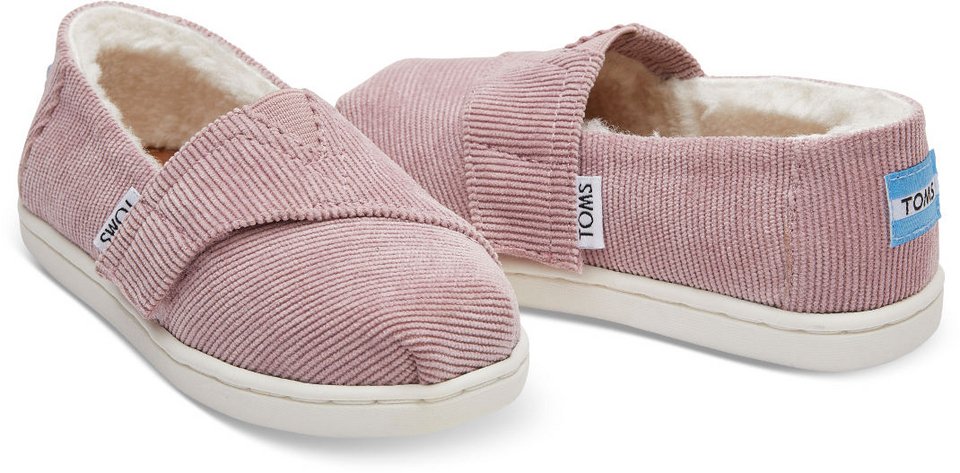 Γούνινα, μάλλινα, δερμάτινα -Τα TOMS «φόρεσαν» τα χειμωνιάτικά τους [εικόνες] | iefimerida.gr 34