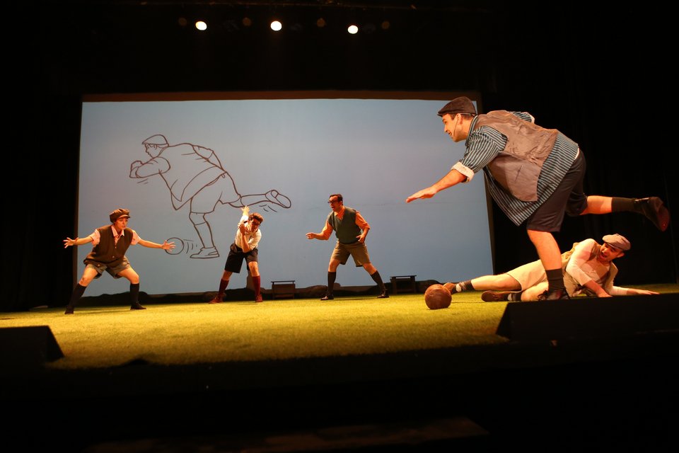 Κάναμε γκάλοπ σε μικρούς και μεγάλους και ξεχωρίσαμε τις 3 παραστάσεις της σεζόν [εικόνες] | iefimerida.gr 0