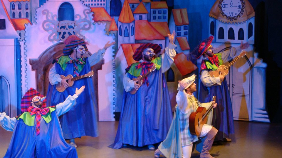 Κάναμε γκάλοπ σε μικρούς και μεγάλους και ξεχωρίσαμε τις 3 παραστάσεις της σεζόν [εικόνες] | iefimerida.gr 2