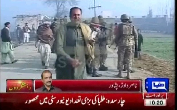 Ενοπλοι εισέβαλαν σε πανεπιστήμιο στο Πακιστάν -Τουλάχιστον 25 οι νεκροί [εικόνες] | iefimerida.gr 3