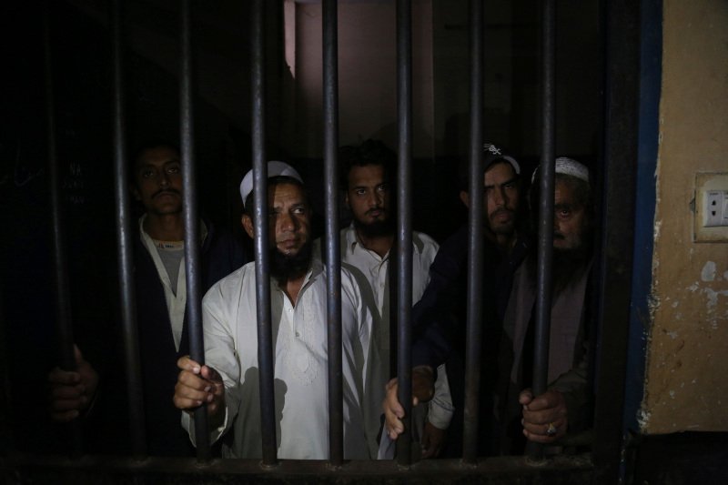 Αγριο έγκλημα στο Πακιστάν: Στραγγάλισαν ζευγάρι, δεν ενέκριναν τη σχέση οι γονείς [εικόνες] | iefimerida.gr 2