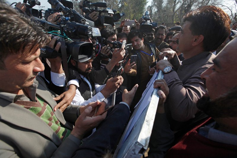 Πακιστάν: Καταδικάστηκαν 31 άνθρωποι για λιντσάρισμα μέχρι θανάτου ενός φοιτητή [εικόνες & βίντεο] | iefimerida.gr 0