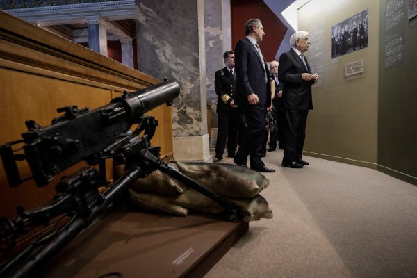 Παυλόπουλος: Η ιστορία μας διασώθηκε γιατί υπήρξαν άνθρωποι που αφιέρωσαν τη ζωή τους γι’ αυτό [εικόνες] | iefimerida.gr 3