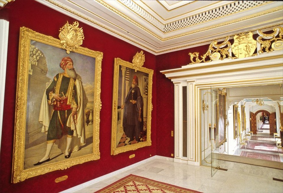 Στα παλάτια των έκπτωτων: Οι πολυτελείς βίλες που άφησαν πίσω τους αρχηγοί κρατών [εικόνες] | iefimerida.gr 4