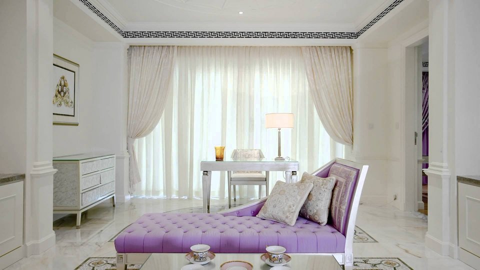 Η Versace έφτιαξε το πιο χλιδάτο (αλλά κιτς) ξενοδοχείο της Μ.Ανατολής: Χρώματα, χρυσό, συνωστισμός πραγμάτων [εικόνες] | iefimerida.gr 9