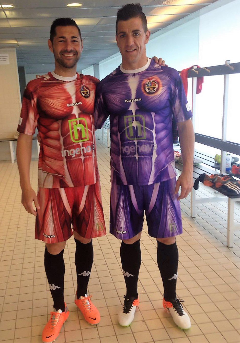 Φανέλα ομάδας βγαλμένη από... θρίλερ -Εμφάνιση ισπανικού συλλόγου προκαλεί εφιάλτες [εικόνες] | iefimerida.gr 1