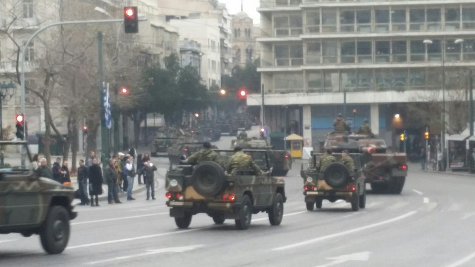 Στρατιωτική παρέλαση, γλέντια και χοροί στο Σύνταγμα στον εορτασμό της 25ης Μαρτίου -Ποιοι δρόμοι θα κλείσουν [εικόνες] | iefimerida.gr 5