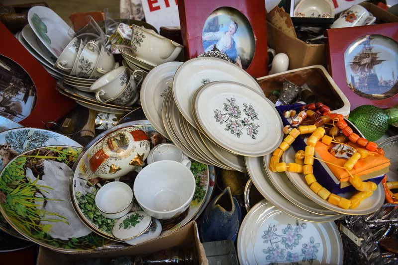 Ενα κλικ στα παλαιοπωλεία της Αθήνας -Ευκαιρίες και άχρηστα αντικείμενα στους πάγκους [εικόνες]  | iefimerida.gr 2