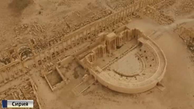 Γεμάτο αίμα το αρχαίο θέατρο της Παλμύρας -Τι κατέγραψε ρωσικό drone [βίντεο]  | iefimerida.gr 0