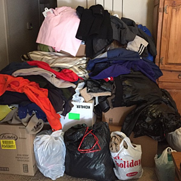 Μία 12χρονη με μεγάλη καρδιά -Μάζεψε 1.000 παλτά για τους άστεγους [εικόνες] | iefimerida.gr 2