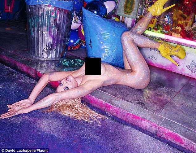 Η Πάμελα Αντερσον στα 48 της ολόγυμνη -Σαν να μην πέρασε μια μέρα από το Baywatch [εικόνες] | iefimerida.gr 0