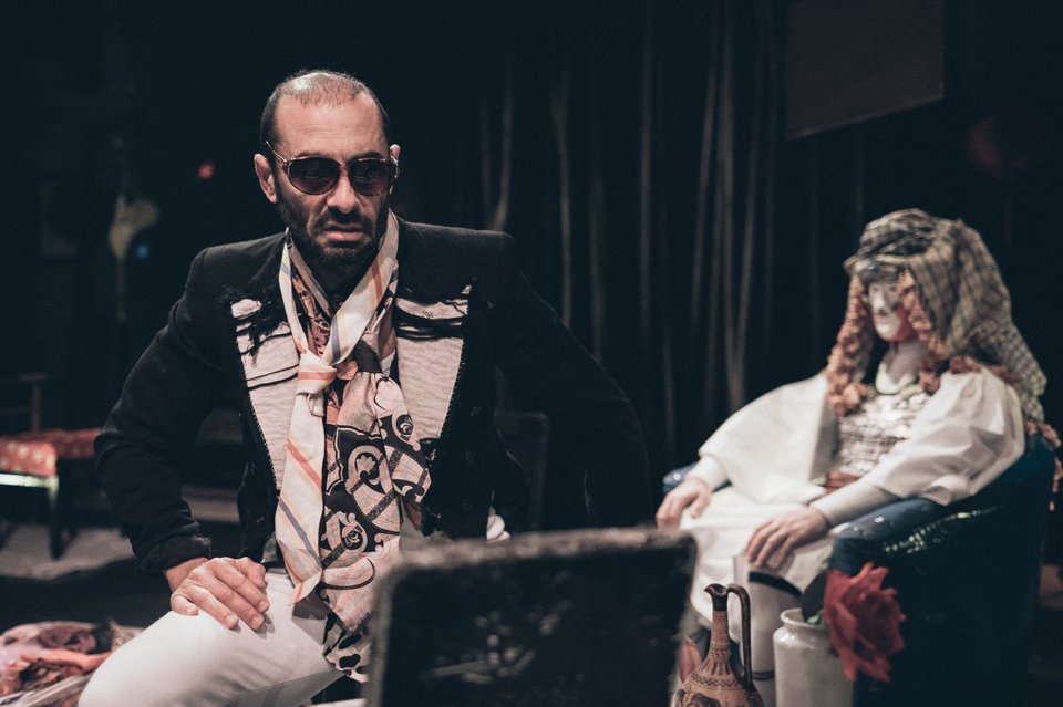 Ο Συσσοβίτης ερμηνεύει Μάτεσι -Είναι ένας περιπλανώμενος μπουλουκτζής [εικόνες] | iefimerida.gr 2