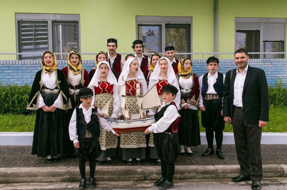 Ο Αγιος Βασίλης από το Ροβανιέμι μοίρασε δώρα και χαμόγελα στην Ογκολογική Μονάδα Παίδων [εικόνες]  | iefimerida.gr 0