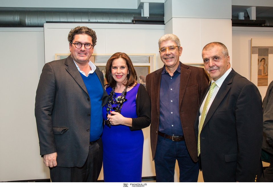 Λαμπερά εγκαίνια στη «Φωκίωνος Νέγρη 16»: Σκηνογραφίες σε ξύλα θαλάσσης [εικόνες]  | iefimerida.gr 3